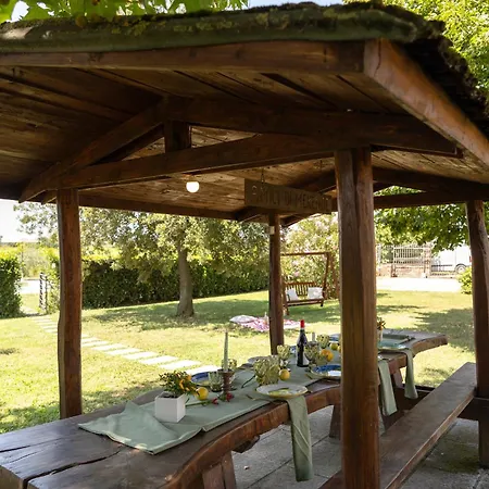 فيلة Podere Merlino *